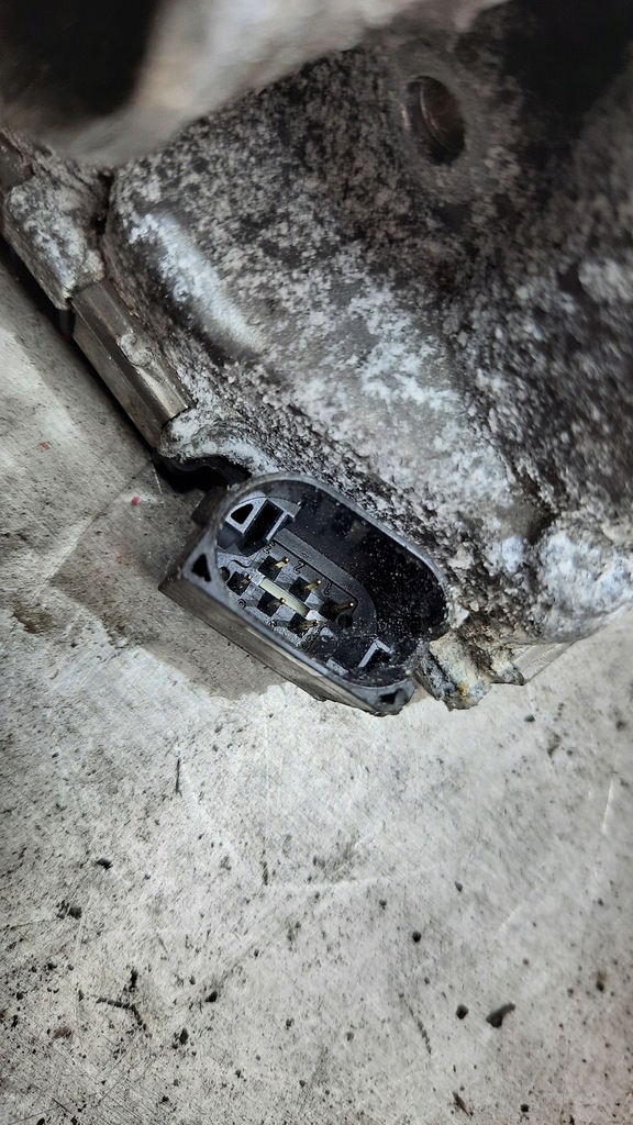 фото №5, Дроссельная заслонка 8692720 volvo xc70 ii 2.4 d5