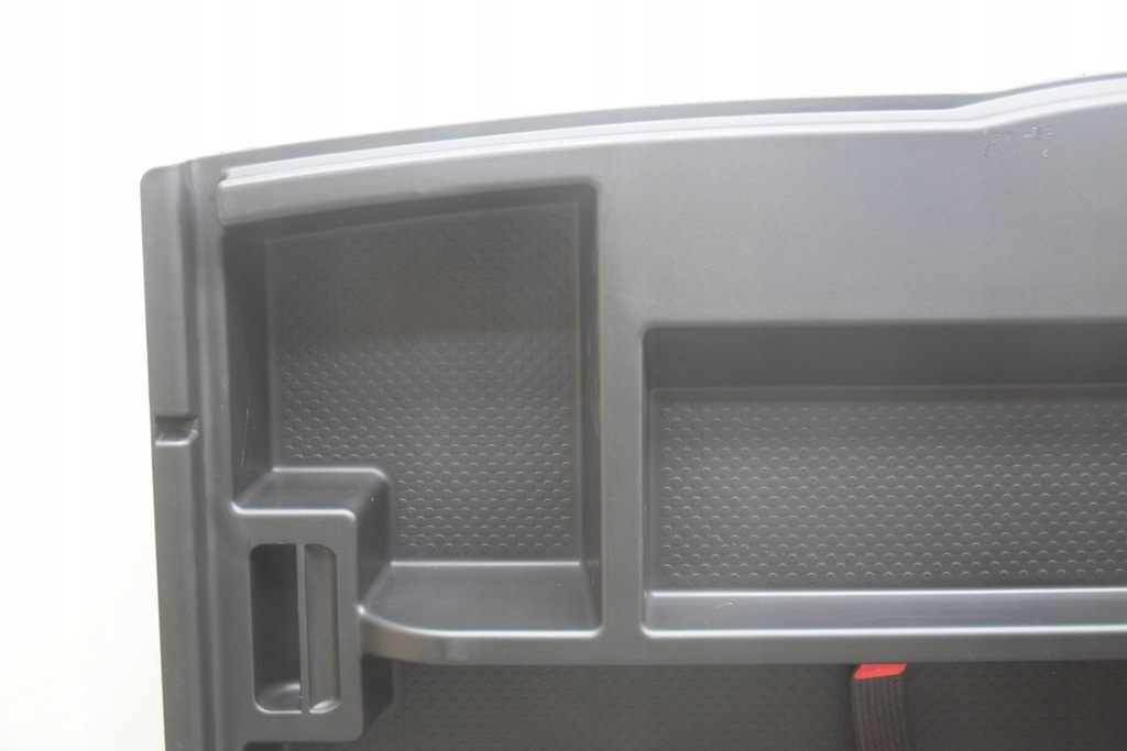 фото №10, Обшивка багажника maserati levante suv m161 670040700 2019