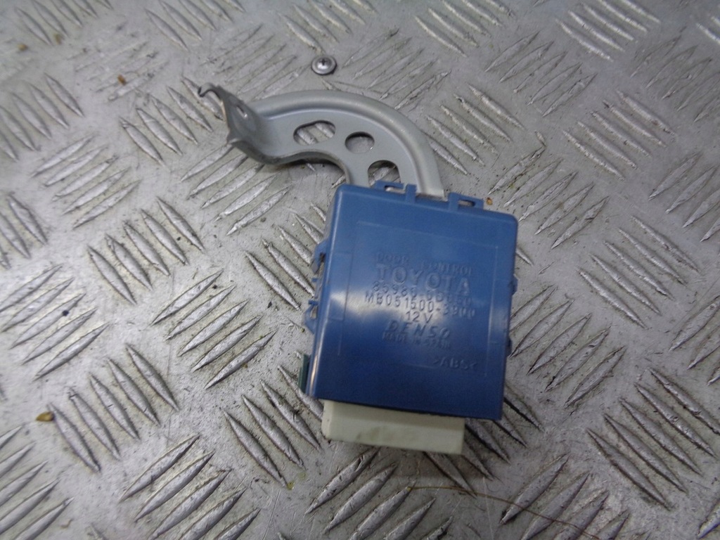 фото №1, Блок керування модуль замка центрального toyota yaris i