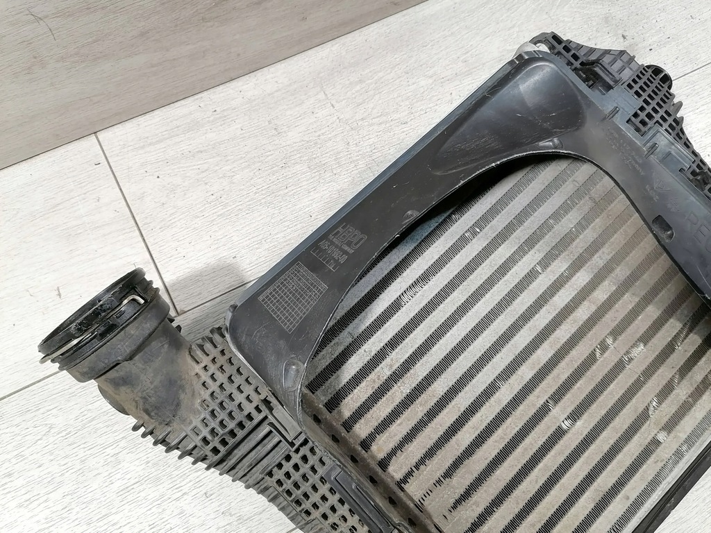 фото №11, Macan интеркулер правый 95b145804b