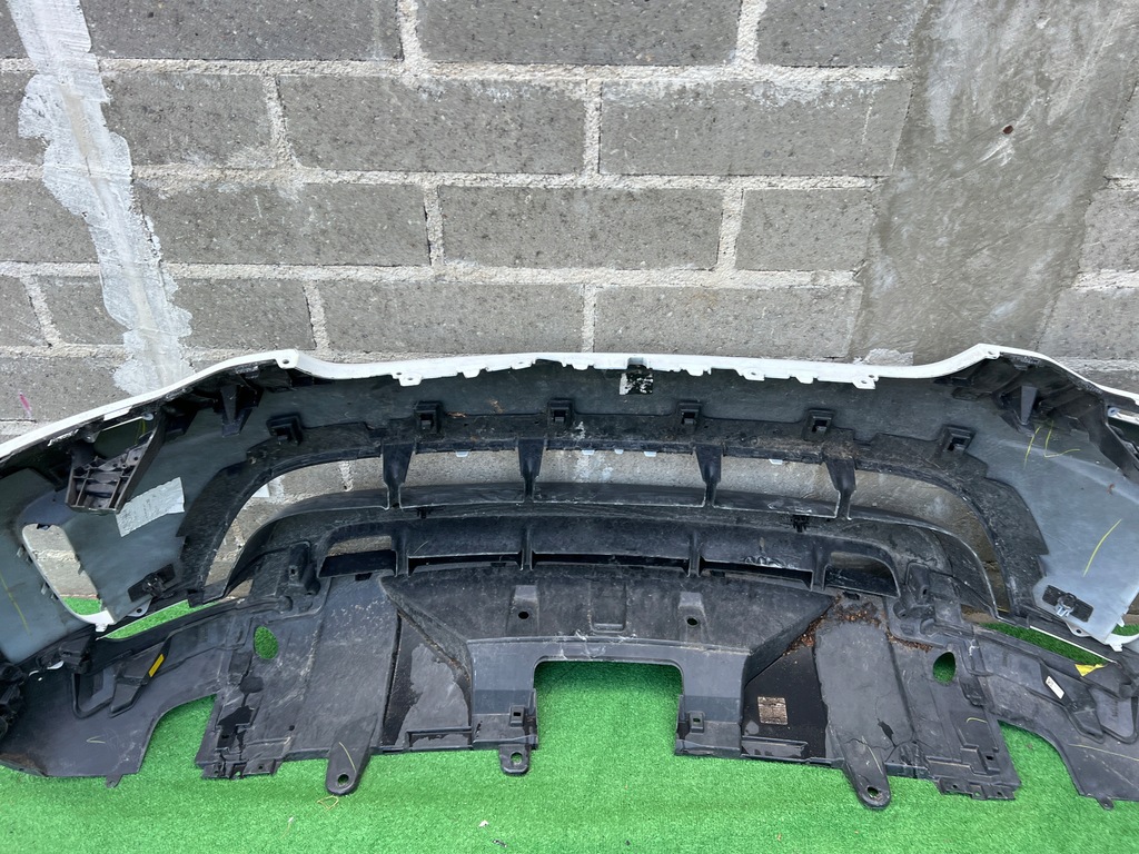 фото №10, Land rover discovery v 5 2017- бампер перед