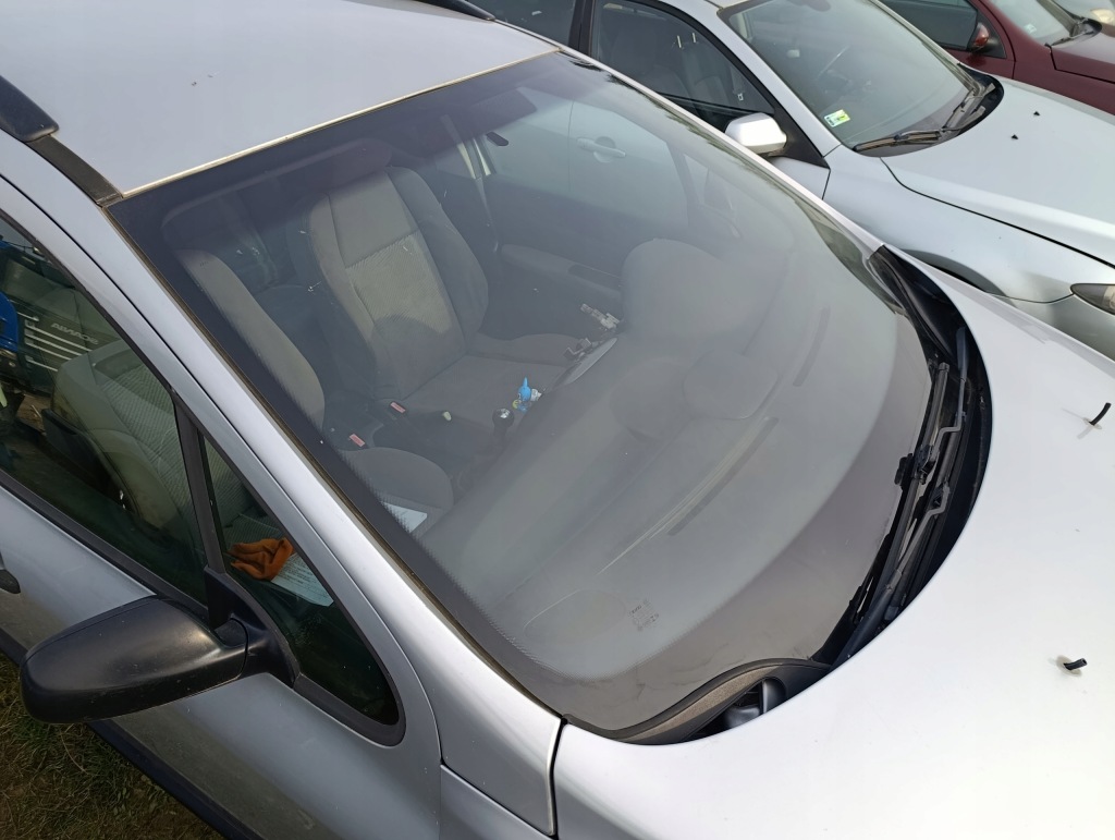 Стекло перед передняя лобовое peugeot 307 в Украине