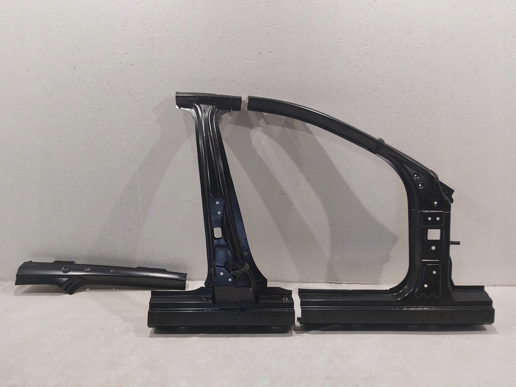 фото №1, Поріг блок двигуна рамка двері права mercedes w213