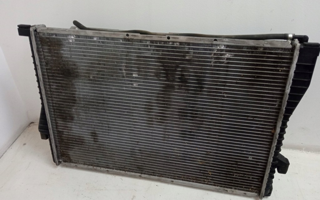 фото №1, Радиатор воды bmw 520 i