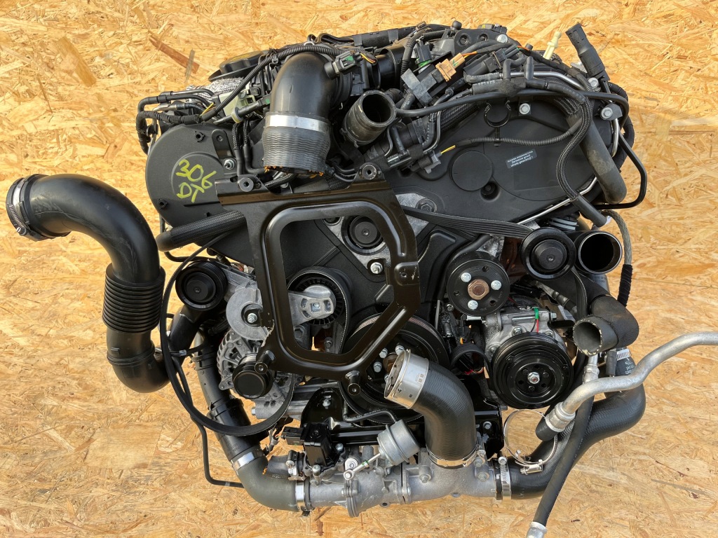 Комплектный  двигатель land rover range rover velar 3.0d 306dt 18r 73km оригинал Цена