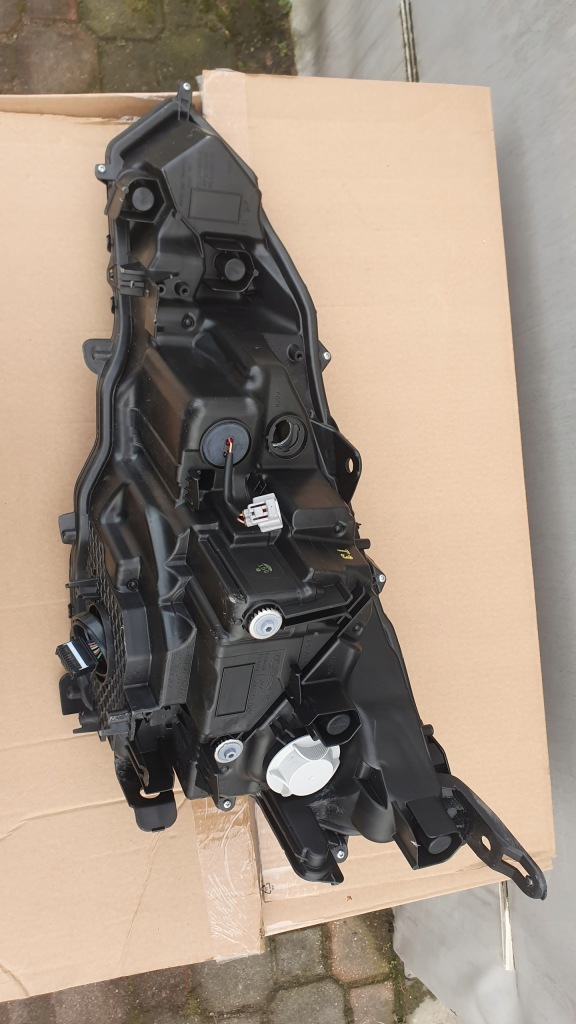 Lexus ux lift лампа передня права full led в Україні