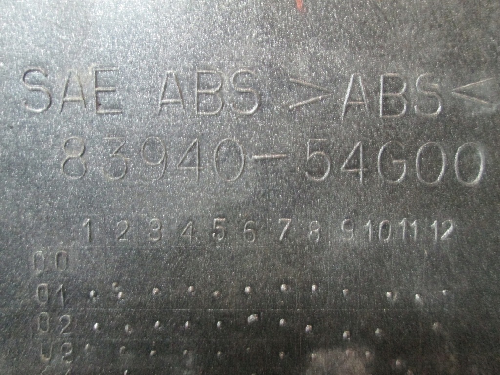 фото №5, Накладка крышки багажника suzuki liana 83940-54g00 серебристая