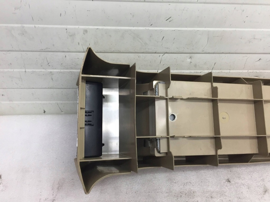 Mercedes e w124 купе тунель сидіння задній a1248430107 Доставка