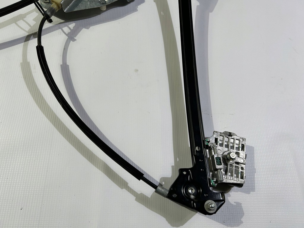 фото №6, Подъемник механизм моторчик стекло левый dodge challenger 2008-2014