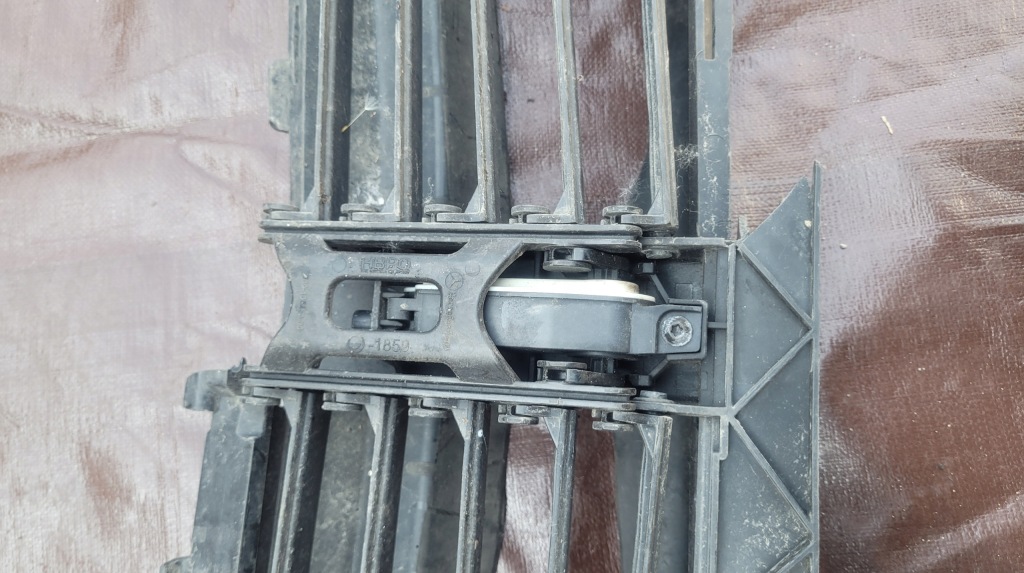 Mercedes a-klasa w177 шторка жалюзи впуск воздуховод воздуха // 4593 Киев