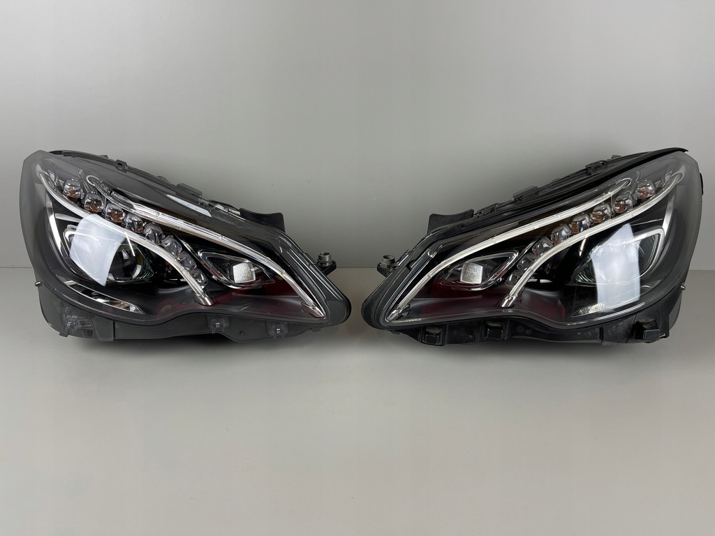 фото №1, Mercedes w207 lict e coupe лампа ліва права full led ils комплектна