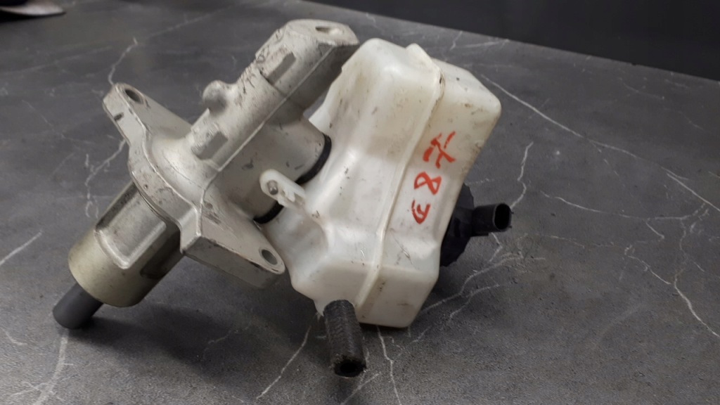 Купити Насос гальмівна bmw 1 e87