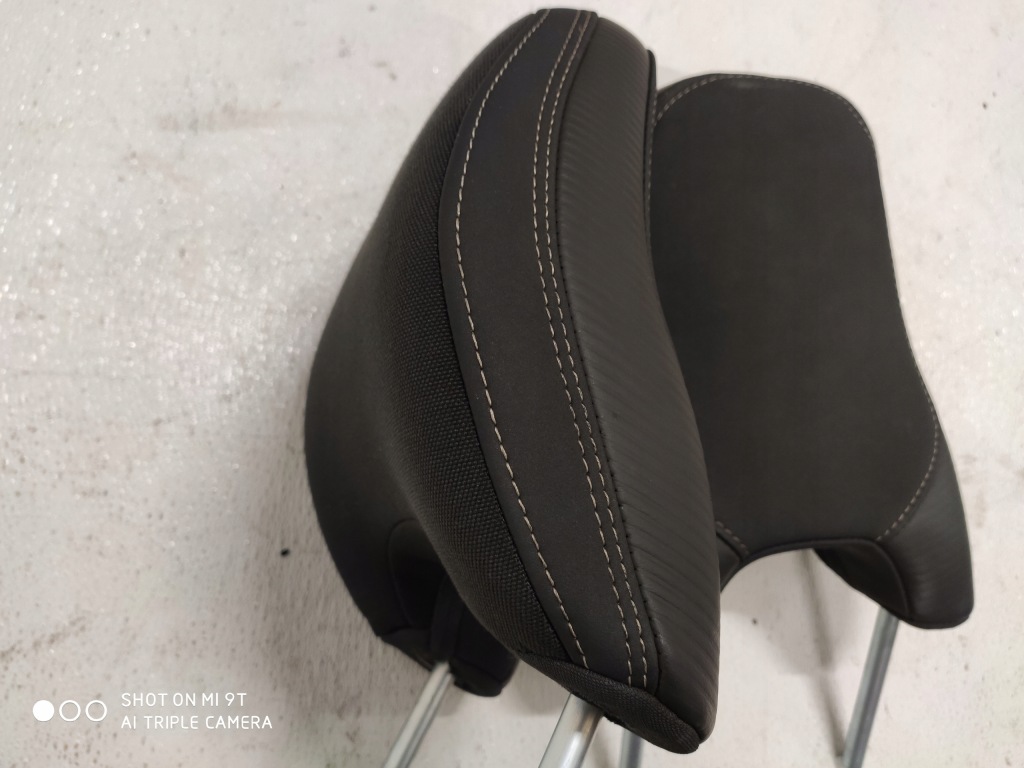 фото №3, Volvo v60 2012 r-design підголівник сидіння перед