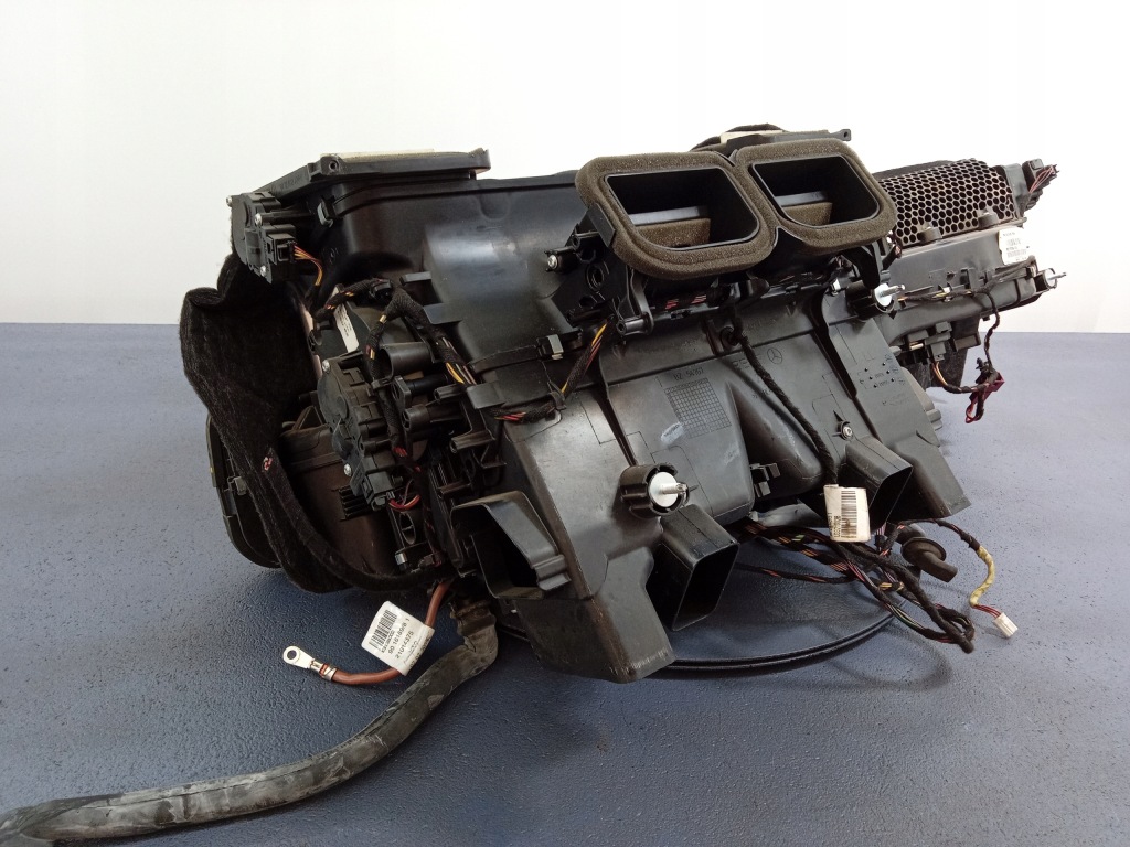 E klasa w212 отопитель корпус eu 2128305160 Оригинал