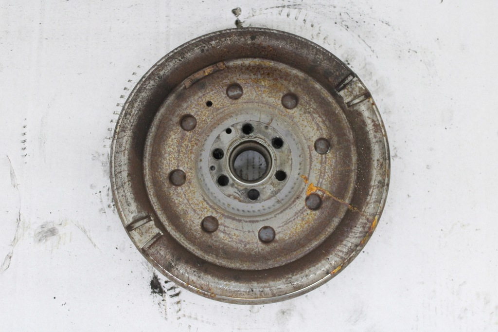 фото №9, Volkswagen vw jetta 1.6 tdi сцепление диск прижим колесо двухмассовый маховик комплект