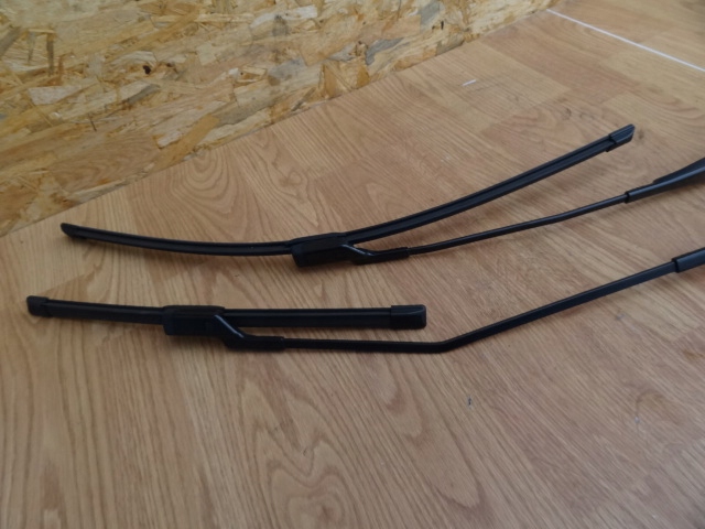 фото №2, Citroen c3 iii 2017 рычаги дворник комплект