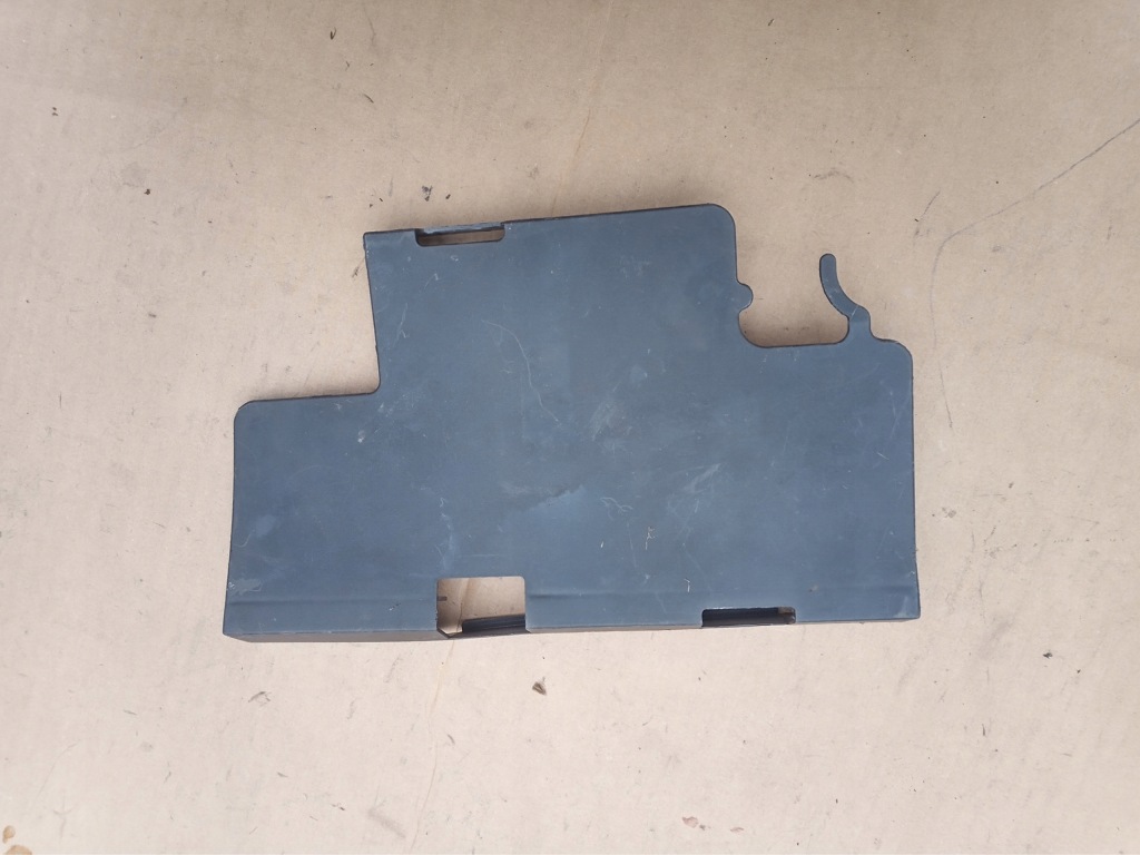 фото №1, Захист акумулятор audi a4 b8 8k0915429f