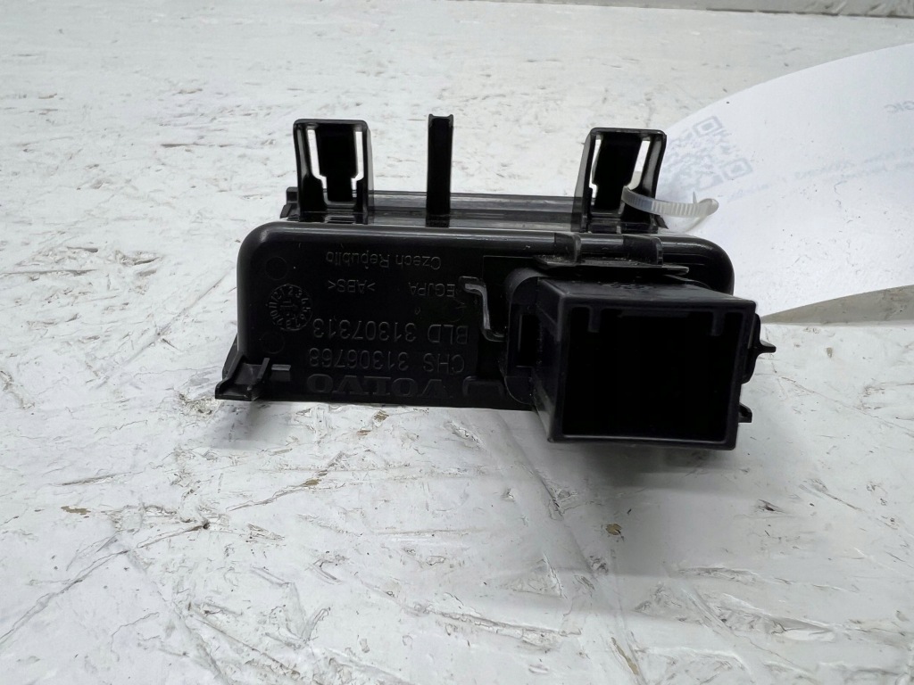 фото №7, Volvo v40 2016 разъём / соединитель usb