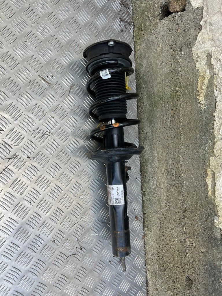 фото №1, Vw arteon амортизатор перед лівий. передній 3q0413031cm