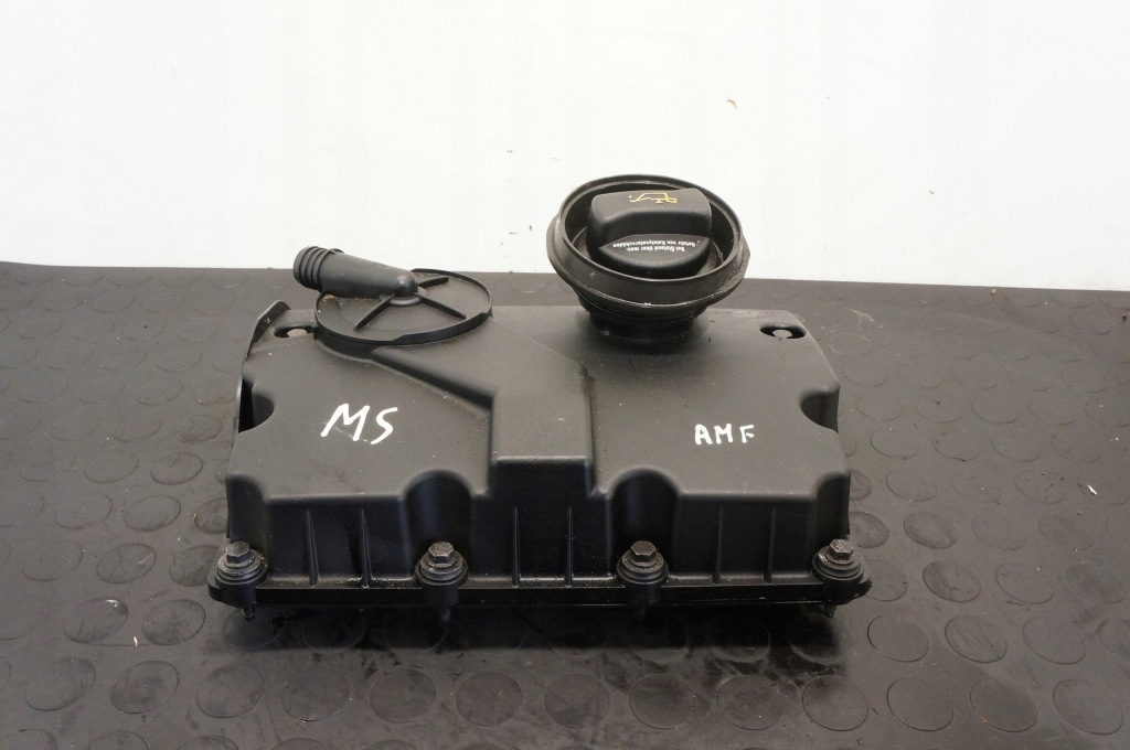 фото №1, Крышка клапанов polo ibiza 1,4tdi 045103469