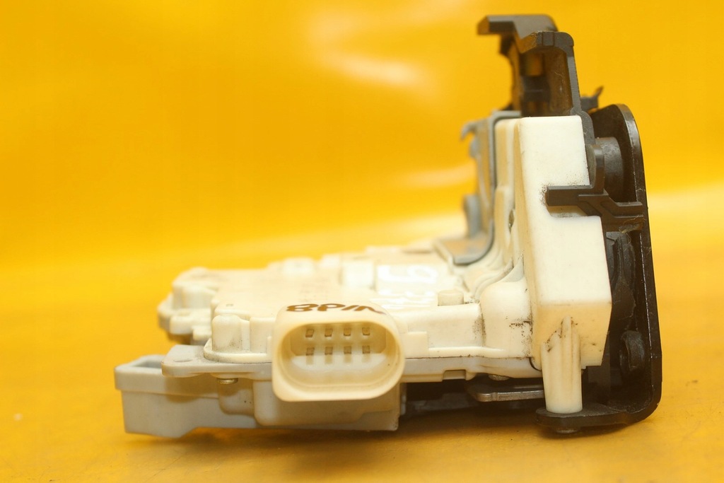 фото №7, Замок двері лівий задня задній audi a6 s6 c6 8 pin 4f1839015