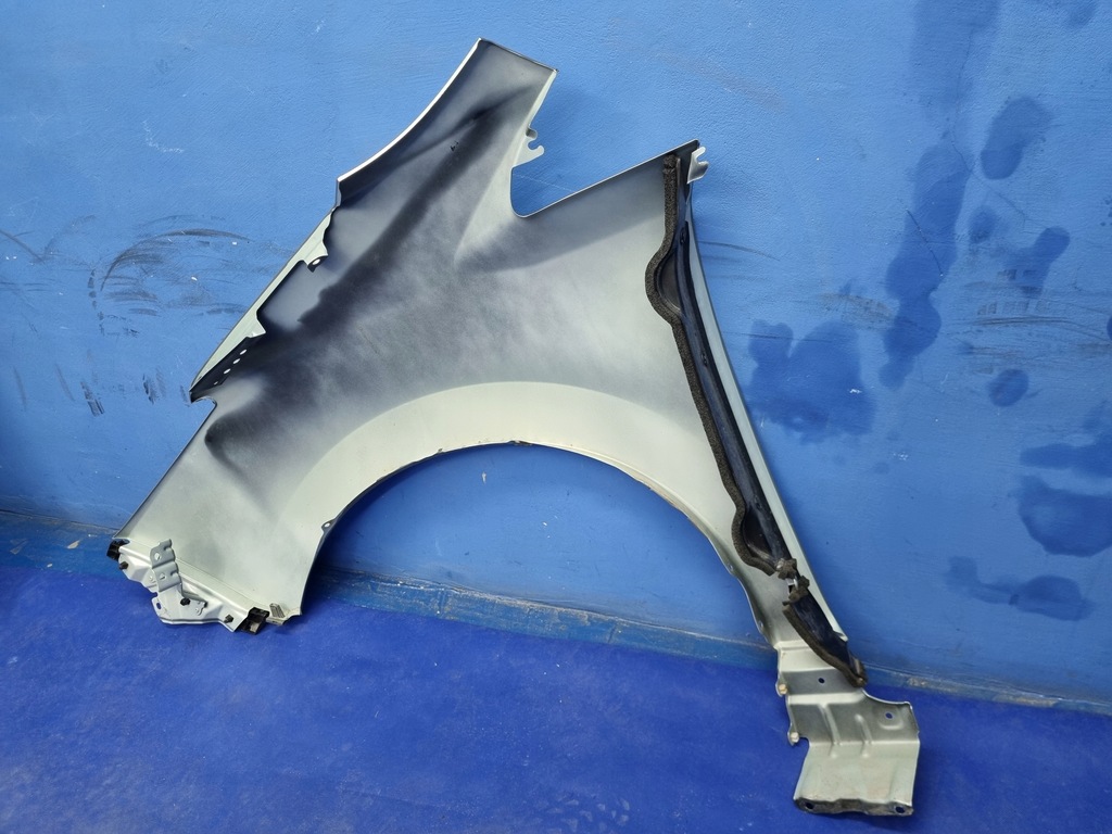 фото №8, Nissan leaf ii 2 передний правый крыло оригинал europa