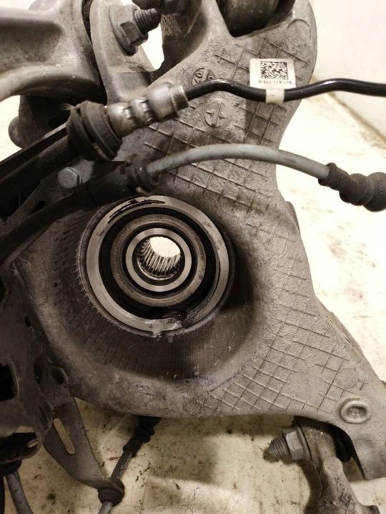 фото №11, Porsche taycan 9j1 2021 поворотный кулак колеса заднего 9j1505376a