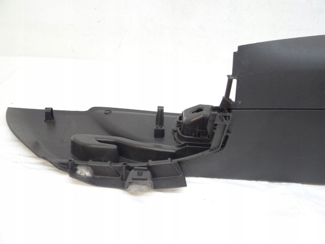 фото №6, Peugeot 308 ii t9 lift левая защита багажника кронштейн ролета 9800073177y