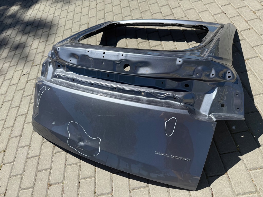 фото №8, Кришка багажника задня задня tesla y 2025