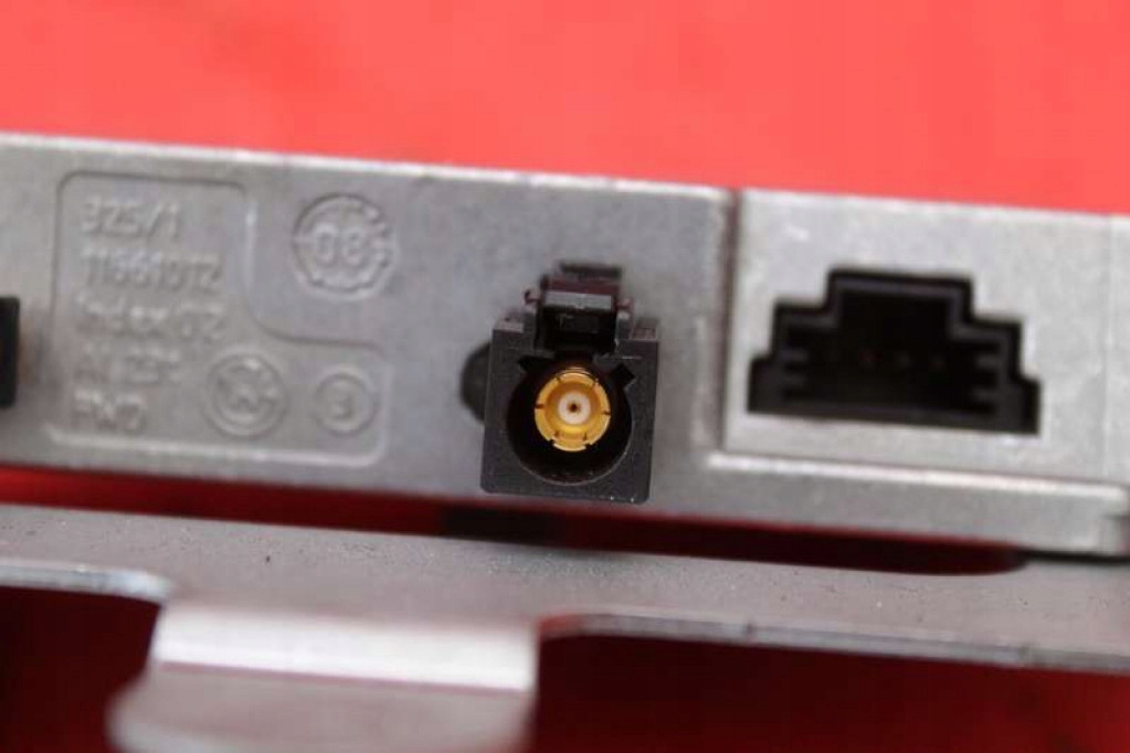 фото №8, Усилитель антенны a2198203789 mercedes s-klasa w221 05-09