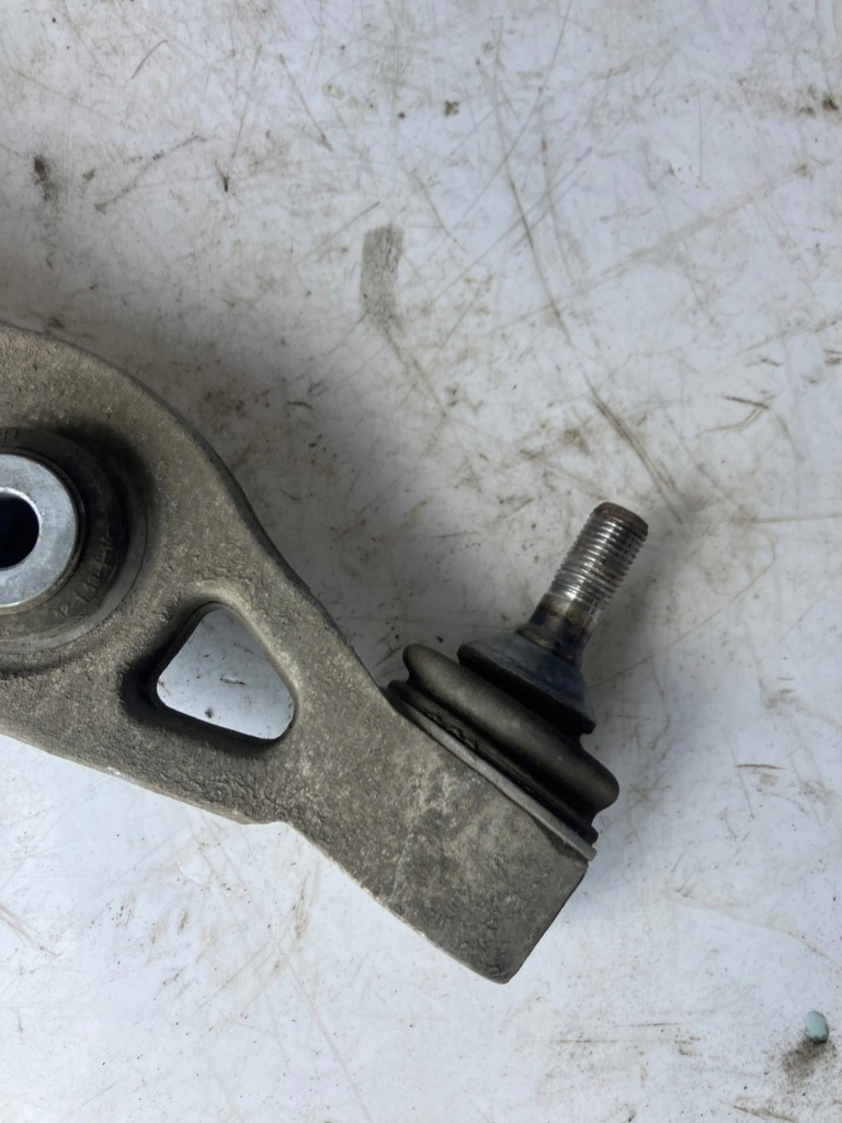 Важіль лівий перед tesla model s awd 1048951-00 нижній в Україні