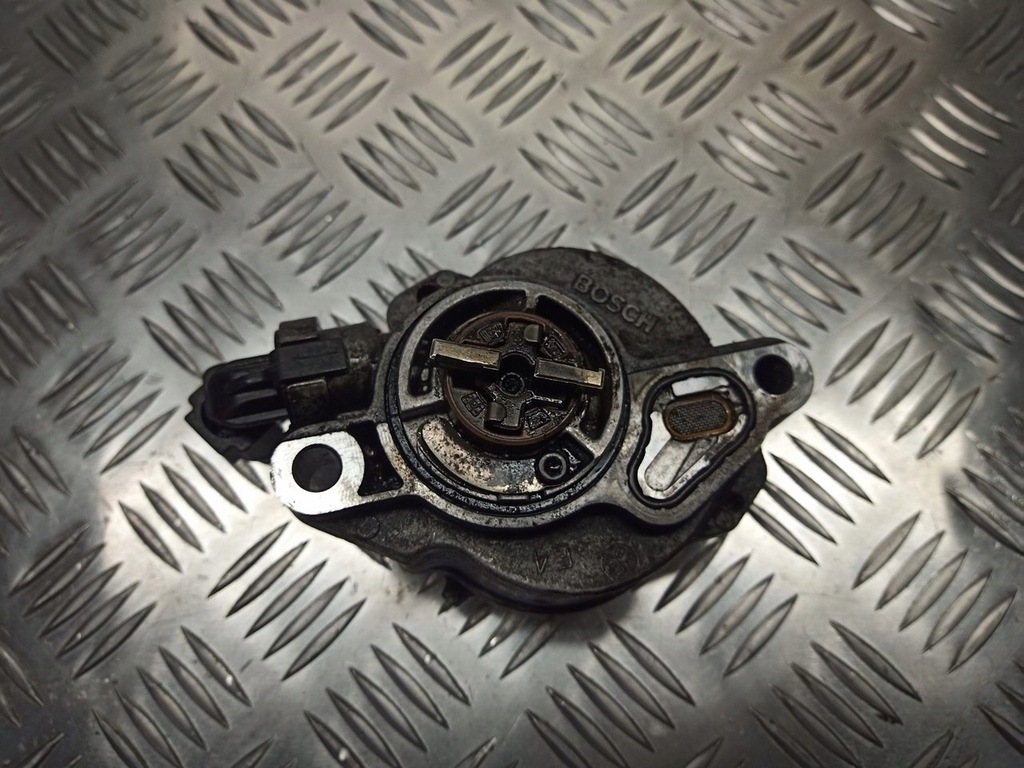 фото №1, Насос вакуум ford focus mk2 1.8 tdci d156-2c1