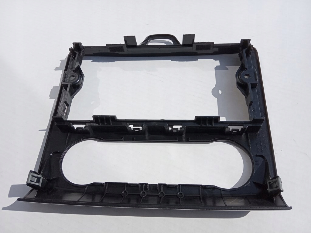 фото №5, Ford focus mk2 2004-07r. - панель рамка