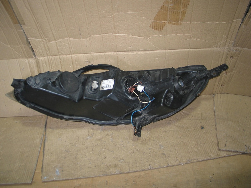 фото №10, Лампа перед peugeot 407 оригинал europa