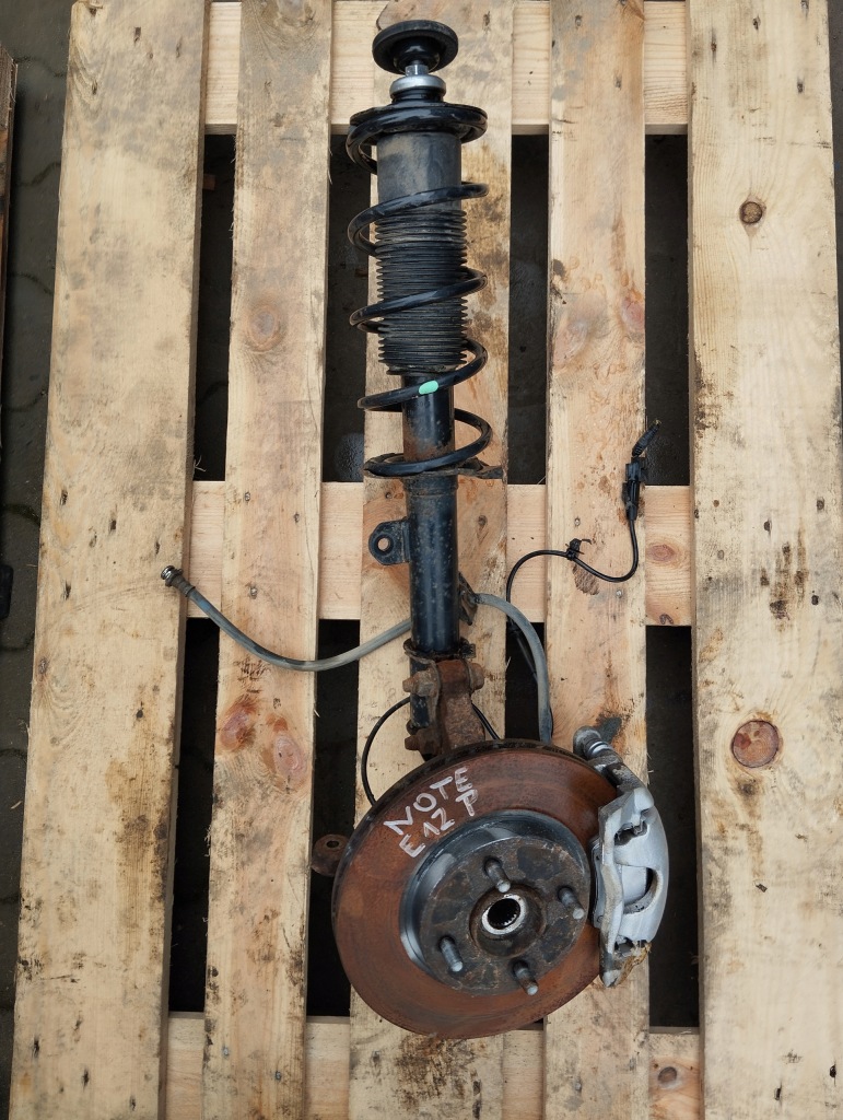 фото №1, Nissan note e12 1.2 поворотный кулак mcperson правая