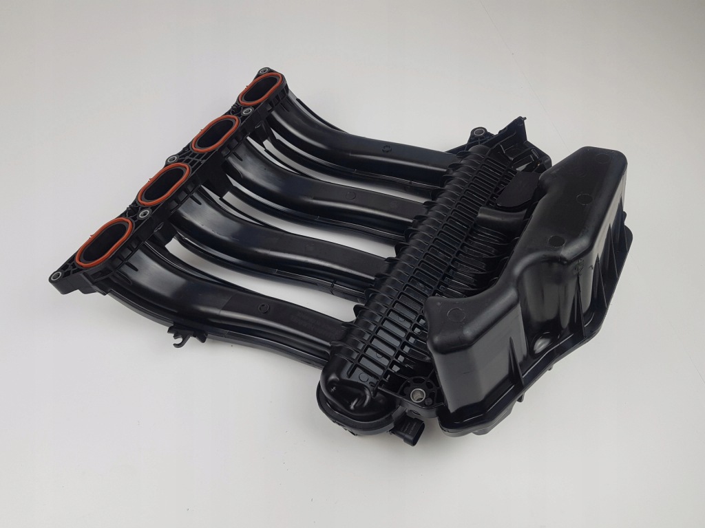 фото №8, Коллектор впускной  renault duster 2 140035004r