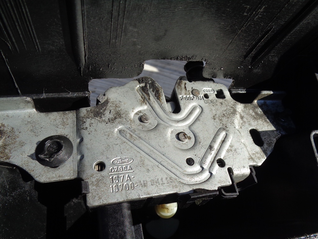 1s7x-8242 pas передній перед підсилювач передній ford mondeo mk3 iii 2006rok Оригінал