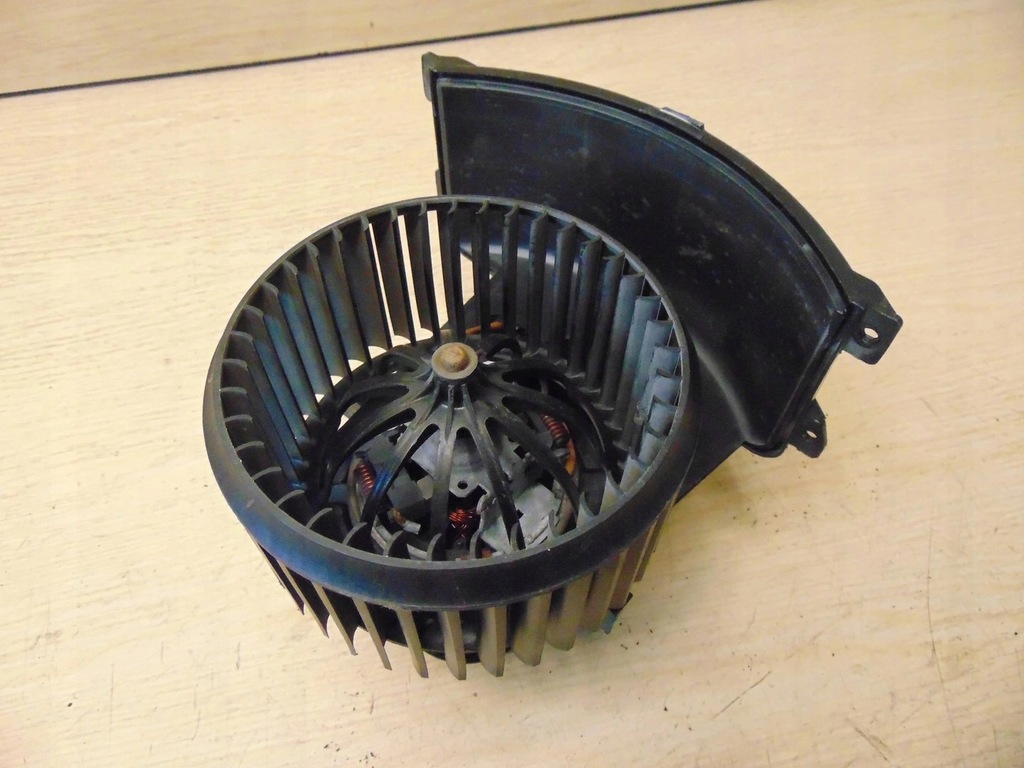 фото №6, Повітродувка обігрівача vw transporter t5 europa