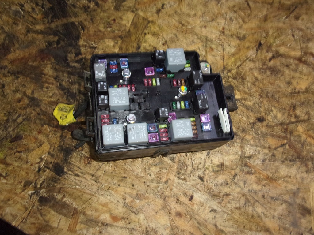 фото №1, Chevrolet aveo t300 коробка запобіжників 1.2 16v