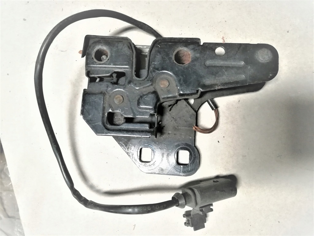 фото №1, Замок капот audi a6 c6 s6 rs6 4f0953236