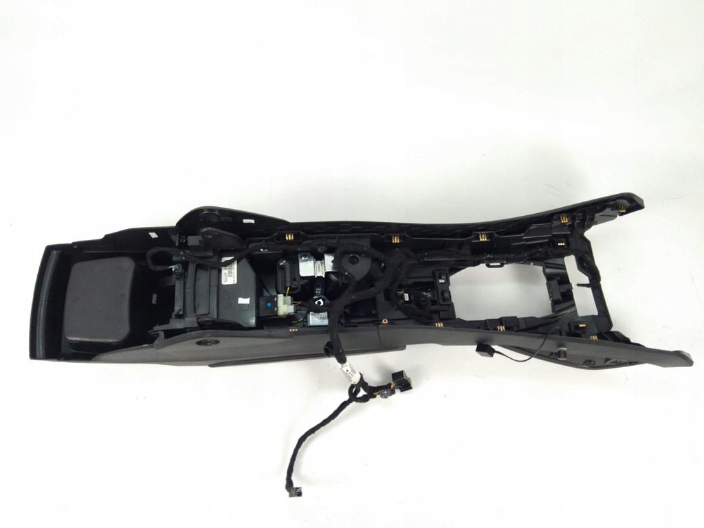 фото №7, Chevrolet camaro ss подлокотник туннель средний 2016-18