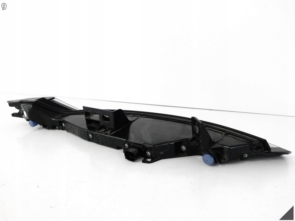 фото №10, Porsche 911 992 19- лампа led правая задняя eu