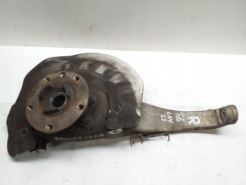 фото №1, Porsche оригинальный номер 7p0407246a поворотный кулак