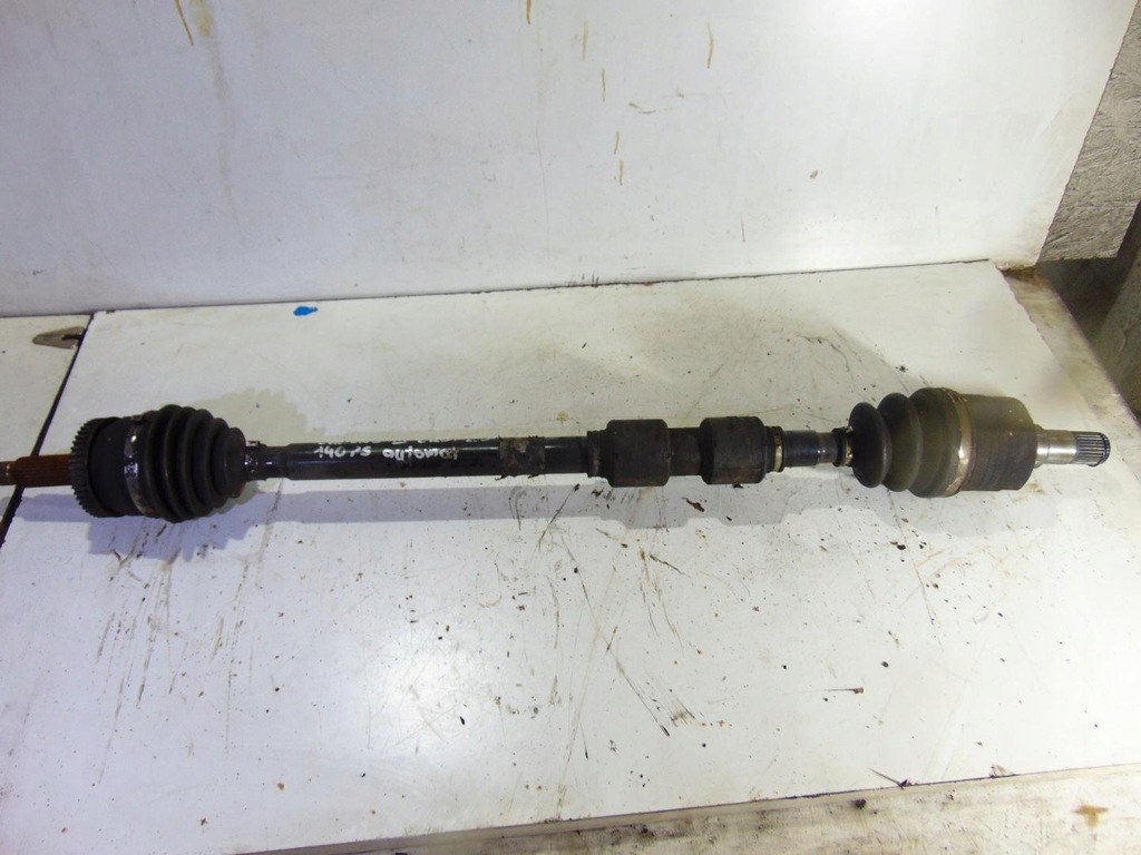 фото №1, Приводной вал правая автоматическая коробка передач kia carens iii 2.0 crdi