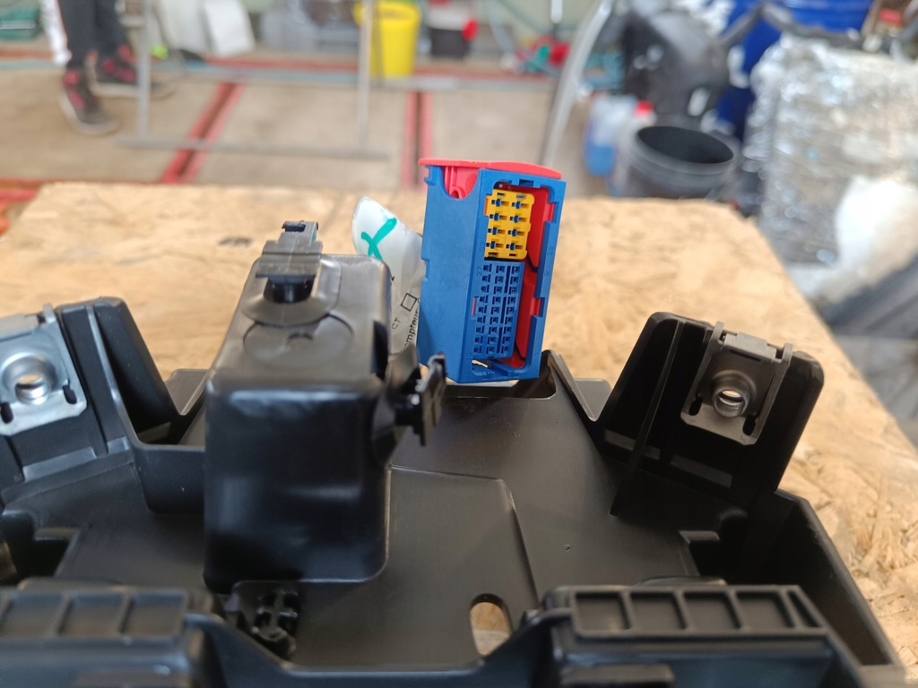 фото №12, Opel astra l vi - туннель средний с оборудование