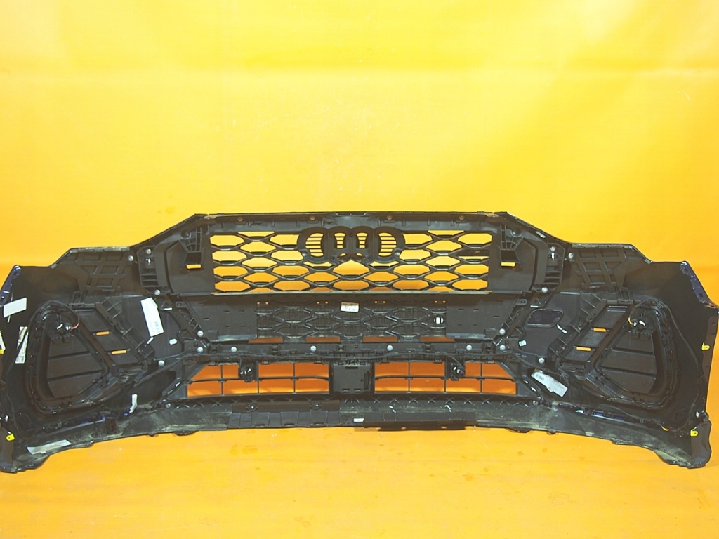 Audi q3 83a sb 18km s line бампер перед pdc lx5h Оригінал