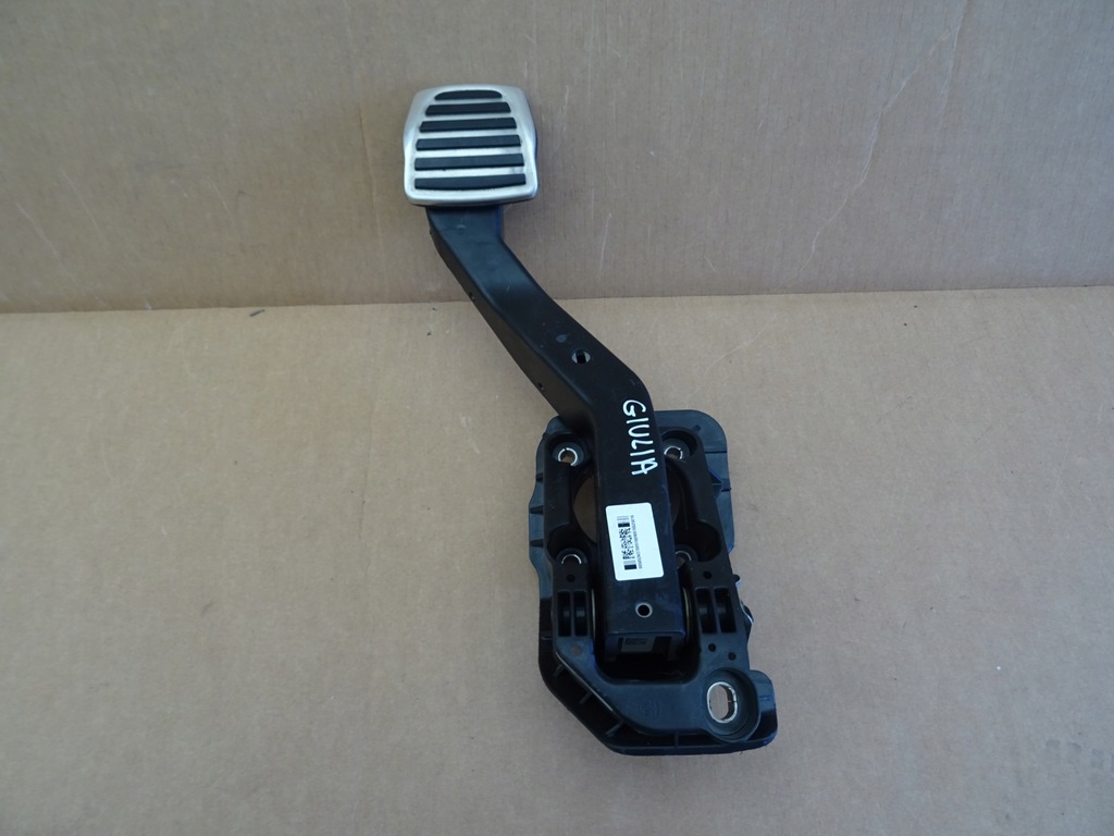 фото №1, Alfa romeo giulia педаль гальма