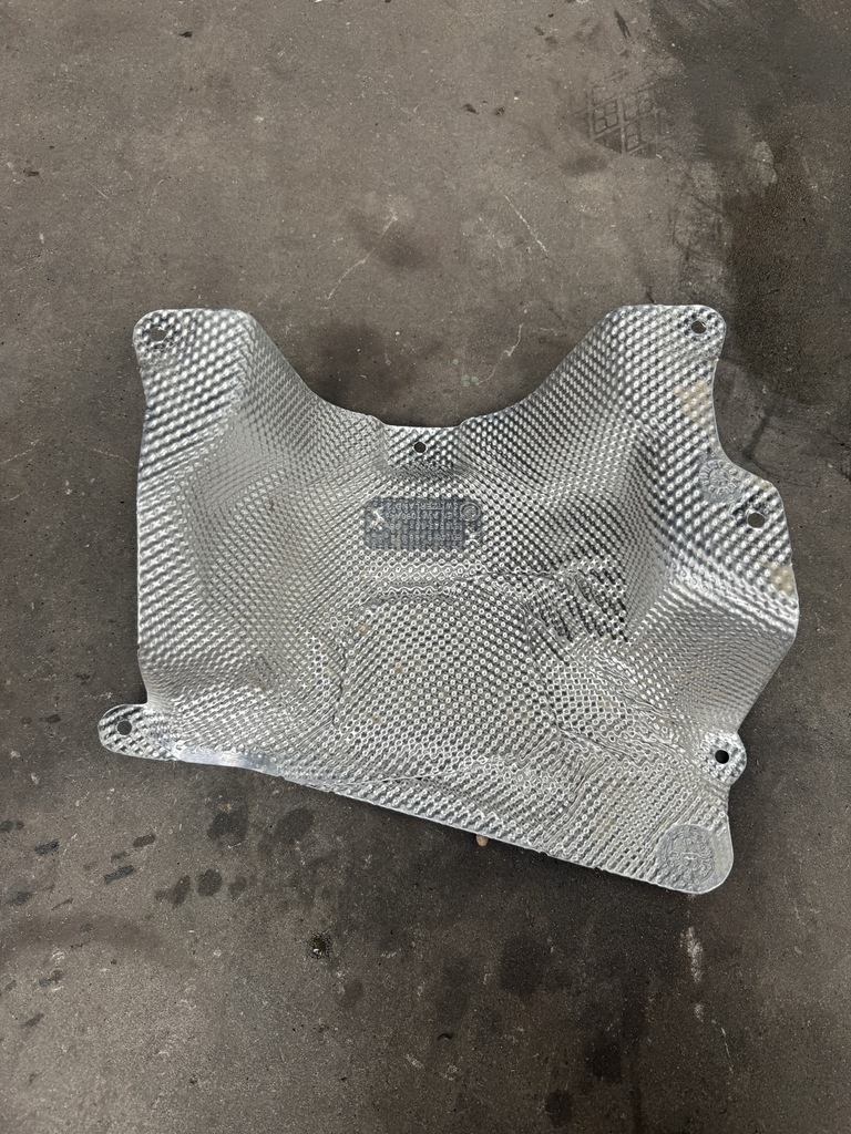 фото №1, Bmw 5 g60 g61 защита тепловая 9498312