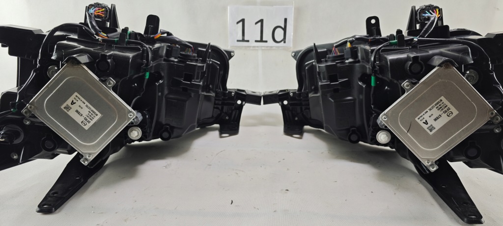 Mazda cx30 full led левое  правый  фара фара левая правая 12 контактов с Разборки