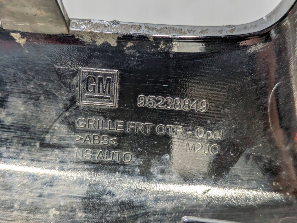 Решётка радиатора радиатора решётка радиатора перед opel karl 95238849 Оригинал